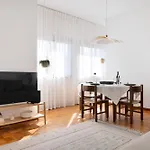 ! Bright 2br Hammock Flat ! Praça Da República Oporto