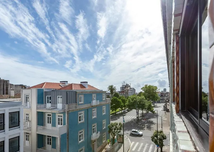Apartamento ! Bright 2br Hammock Flat ! Praça Da República Oporto