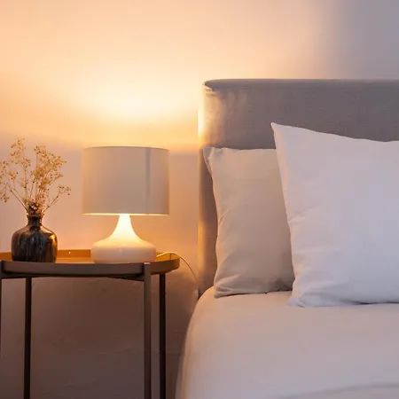 ! Bright 2br Hammock Flat ! Praca Da Republica 아파트 포르투